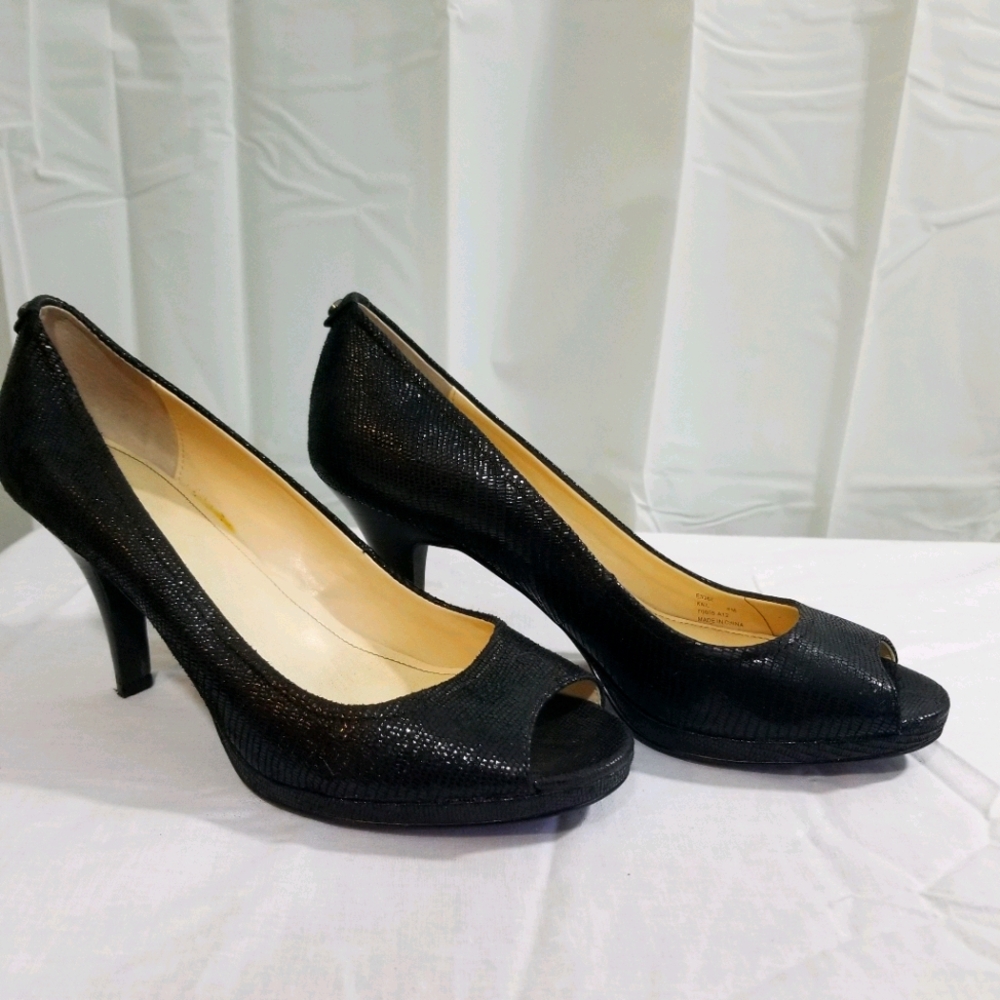 Calvin Klein_Cute open toe heels👠👠!